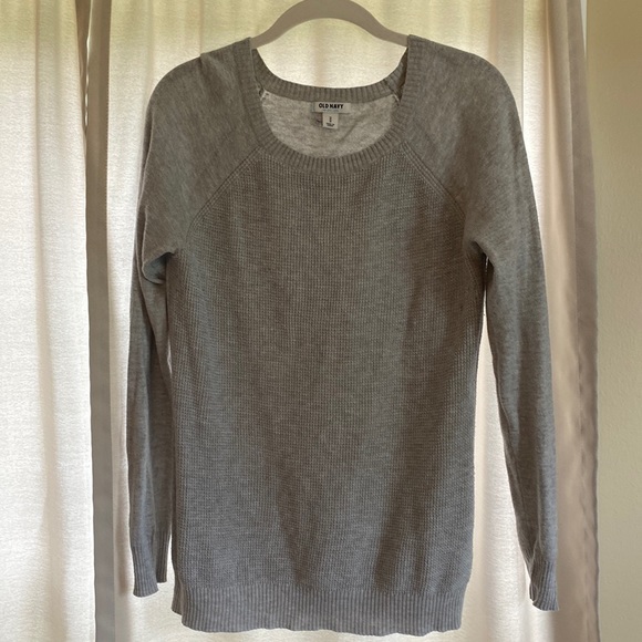 Sweaters - Old navy sweater